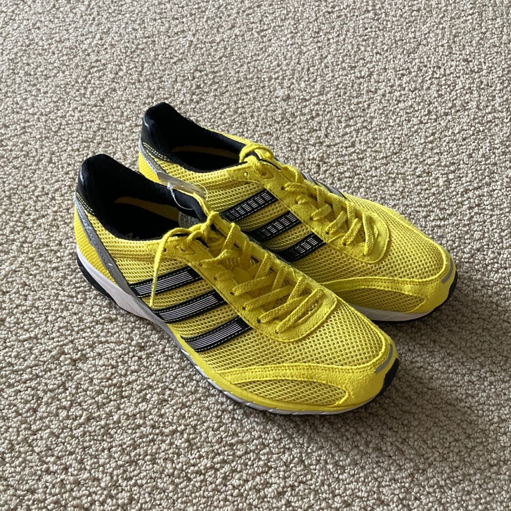 NEW Adidas Aktiv Men’s Marathon Shoes Bright Yellow Size 7.5 113127185 NWOB